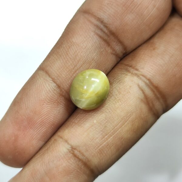 8.62 carats Chrysoberyl Cat's Eye (9.25 ratti) - Image 4