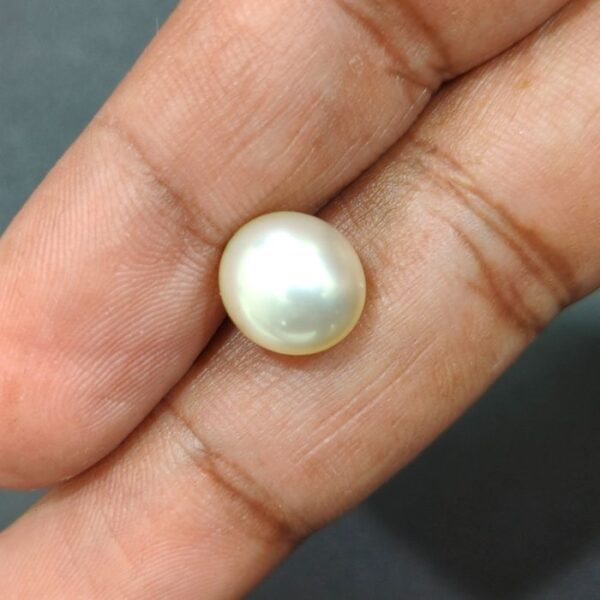 7.7 carats Pearl (8.25 ratti) - Image 3